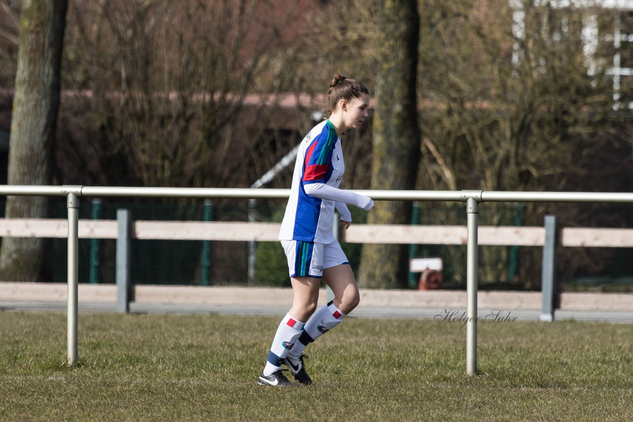 Bild 90 - wBJ SG Weststeinburg/Beidenfleth - SV Henstedt Ulzburg : Ergebnis: 0:4